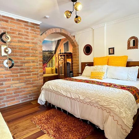 Vista Del Angel Hotel Boutique กีโต ภายนอก รูปภาพ